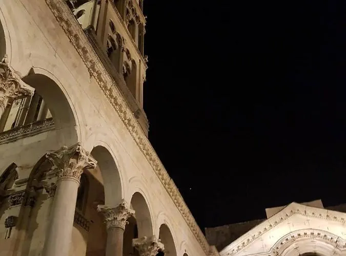 Our Chapter شقة *