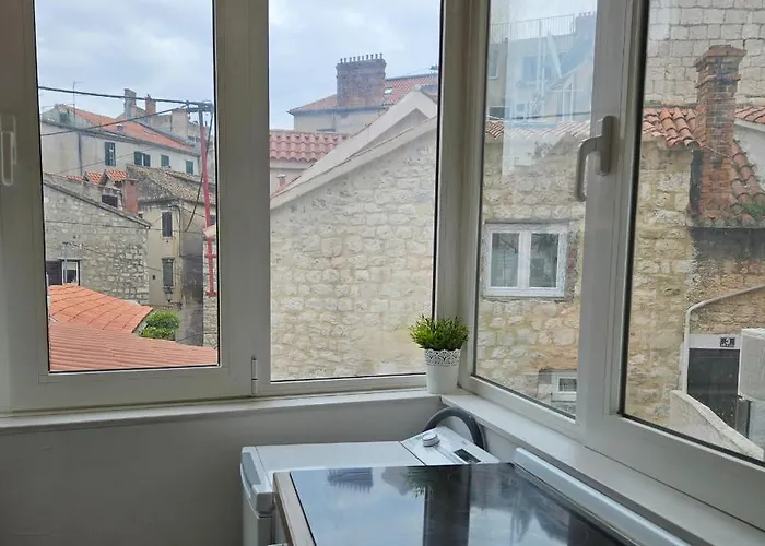 Our Chapter سبليت